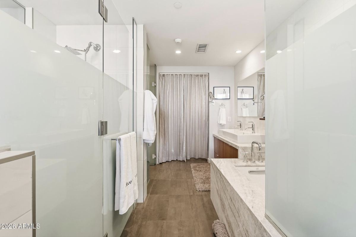 Primary bath with soaking tub & walk-in shower