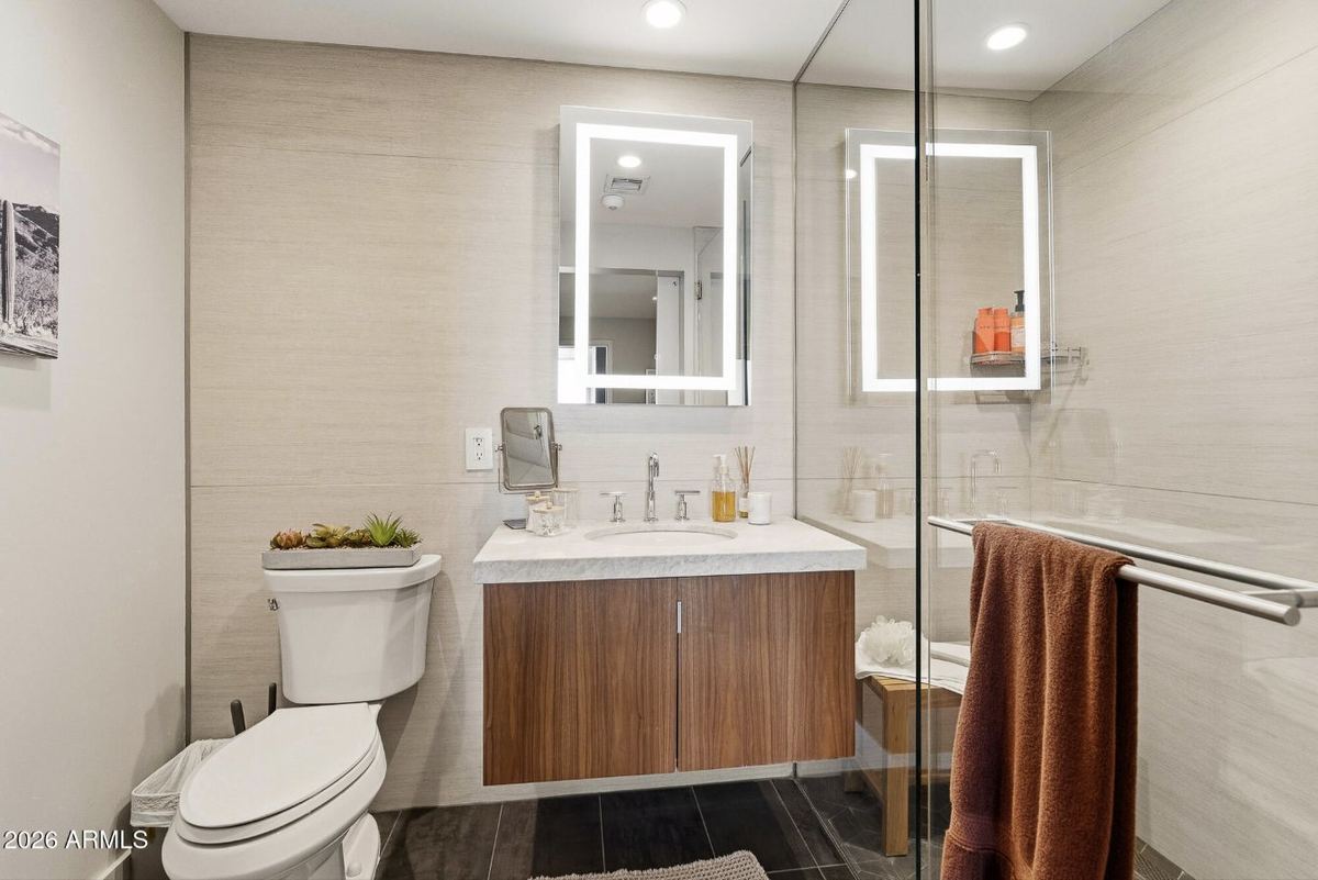 Second ensuite bath